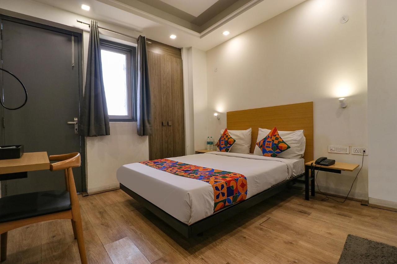 Fabhotel The Chaitanyas Rohini Sec 18 Delhi  Exterior photo